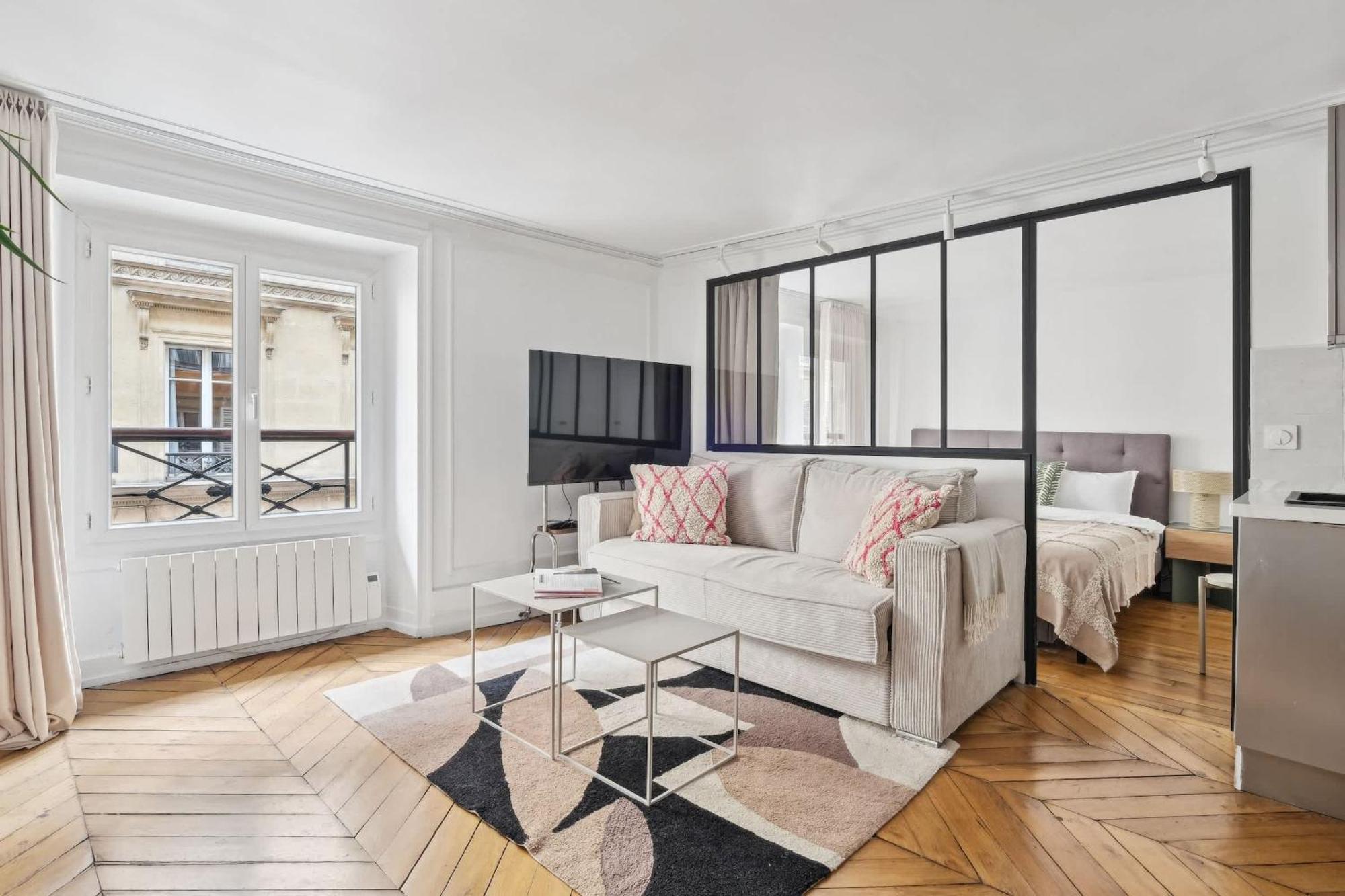 Bnbnova - Jardin Des Tuileries & Louvre Appartement